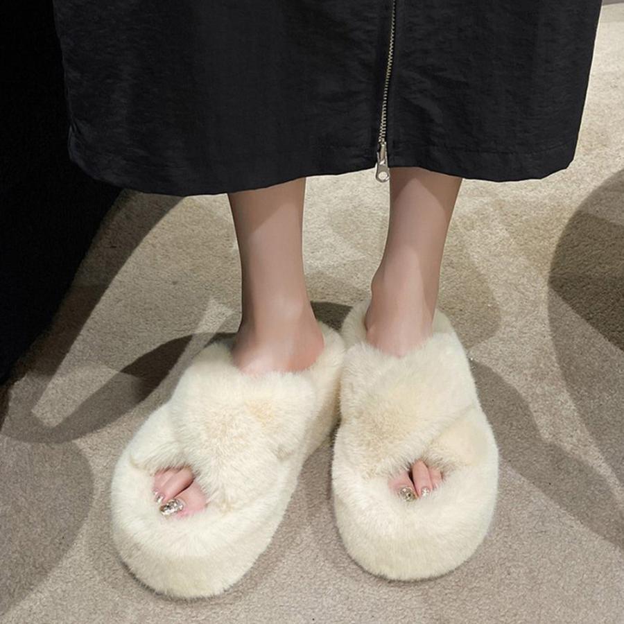 厚底ファーサンダル